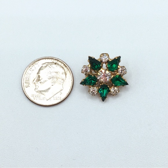 B. David Vintage Gold Tone Emerald Green/Crystal Snowflake Pin - Picture 8 of 8
